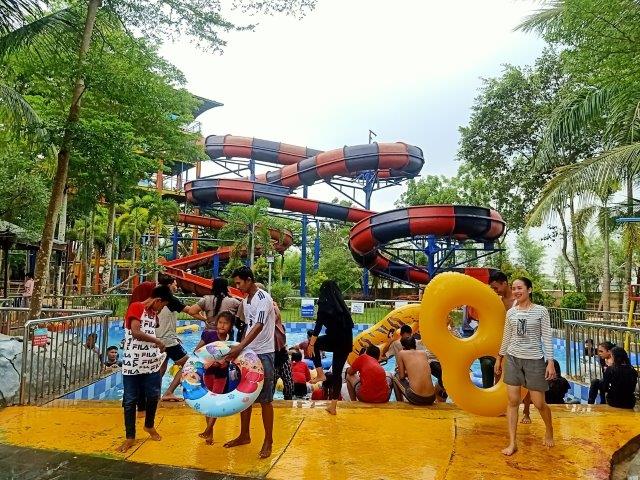 Peminat Wisata Air, Rute Menuju Lokasi, Berbagai Wahana , Harga Tiket Masuk , Fasilitas