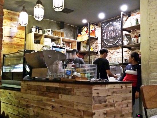 1. Velluto Gelato Cafe, 2. Take House Of Ramen, 3. Dulang Cafe, 4. Arang Sate Bar, 5. Lazy Cats Cafe, 6. Red Dragon Ramen, 7. Wook Way, 8. Folie, 9. Mr. Husky, 10. The Alleyway Cafe, 11. Warung Ole
