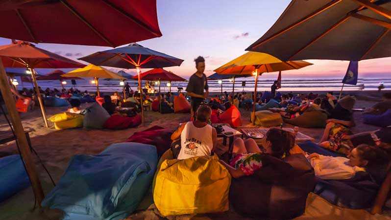 1. O’Matcha, 2. Warung Sehat, 3. Kober Mie Setan, 4. Veranda Cafe, 5. Revolver Espresso, 6. Cafe Dijon, 7. Foam Coffee, 8. Kedai Kopi Kultur, 9. The Champlung, 10. Sea Vu Play