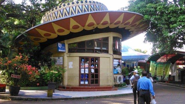 1. Kebun Raya Bogor, 2. Masjid Raya, 3. Taman Safari, 4. Taman Air Mancur, 5. Taman Kencana, 6. Taman Peranginan, 7. Taman Topi, 8. Telaga Warna, 9. Gunung Riung, 10. TWM Park, 11. Hutan Kota Ahmad Yani, 12. Lapangan Sempur