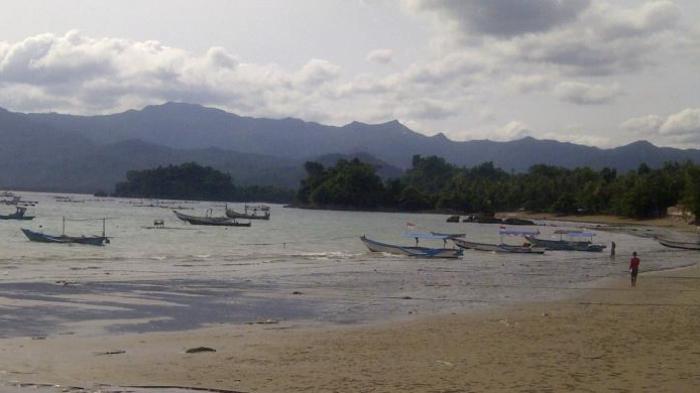 1. Batu Perahu, 2. Siangau Pala Teluk Limau, 3. Sumur Tujuh Koba, 4. Parai Tenggiri, 5. Tongaci/De Lokomotif Sungailiat, 6. Remodong, 7. Air Anyer Beach, 8. Arung Dalam, 9. Asmara, 10. Matras