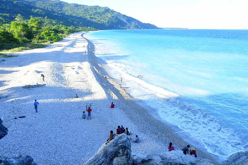 1. Kuta Bali, 2. Florida Anyer, 3. Klayar, 4. Lovina, 6. Pelabuhan Ratu, 7. Sanur, 8. Alif Stone Park, 9. Kolbano