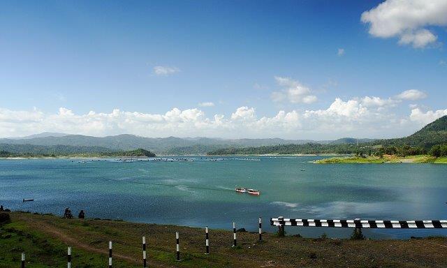 1. Waduk Wadaslintang, 2. Waduk Malahayu, 3. Waduk Rawa Pening, 4. Waduk Sempor, 5. Waduk Jatibarang
