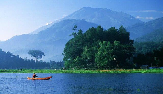 1. Waduk Wadaslintang, 2. Waduk Malahayu, 3. Waduk Rawa Pening, 4. Waduk Sempor, 5. Waduk Jatibarang