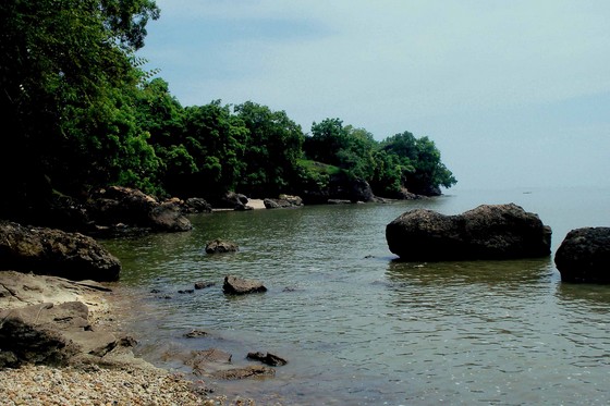 1. Rongkang, 2. Siring Kemuning, 3. Mercusuar Sambilangan, 4. Batu Malang, 5. Lombang, 6. Jodoh Beach, 8. Maneron, 9. Pantai Biru Camplong, 10. Gebang