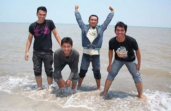 1. Memiliki Pemandangan Alam yang Indah, 2. Berdekatan dengan Resort Mewah, 3. Banyak Watersport, 4. Theme Park, 5. Kebun Binatang Mini, 6. Berkuda di Tepi Pantai, 7. Santai Sore di Pantai Cermin, 8. Harga Tiket Masuk yang Murah