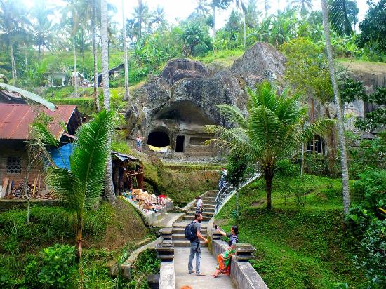 Harga Tiket Masuk, Sejarah Singkat, Berburu Misteri, Candi Gunung Kawi Atau Candi Tebing Kawi, Wisata di Sekitar