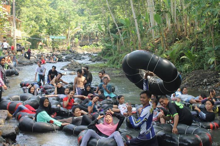Mengenal Lokasi, Asal Usul, Cerita Mistis Misteri, Sisi Edukasi, Rute Menuju Lokasi, Aktifitas Menarik, Fasilitas di Kawasan, Harga Tiket Masuk