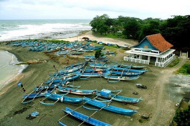 1. Cipatujah, 2. Sindangkerta, 3. Pamayangsari, 4. Karangtawulan, 5. Bubujung, 6. Karapyak Pasir Putih, 7. Madosari, 8. Batu Karas, 9. Santolo, 10. Tanjungkerta