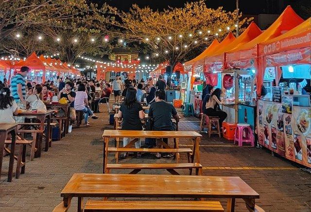 1. Galabo Solo, 2. The Park Culinary Festival, 3. Ayam Bakar “Ojo Gelo”, 4. Bakso Alex, 5. Warung Gmah Ripah, 6. Wedangan Bung Klithik, 7. Mom Milk, 8. EAternity, 9. Kawasan Taman Sriwedari, 10. Daegu Korean Grill, 11. Niagara Sushi, 12. Cafe Tiga Tjeret, 13. Serabi Notosuman, 14. Bale Padi Resto