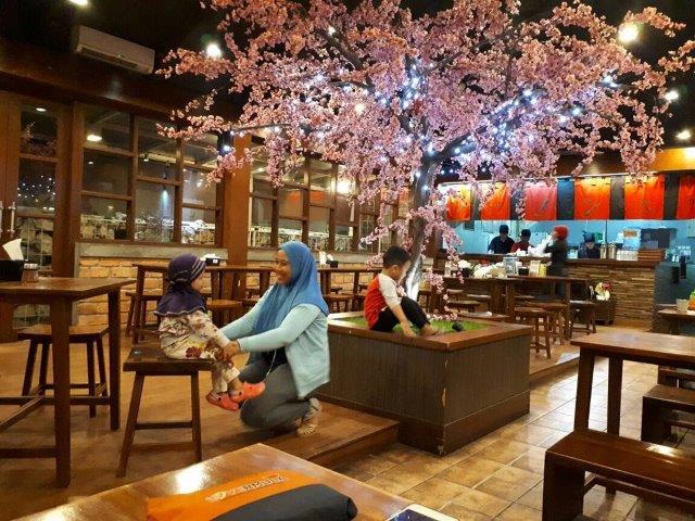 1. Tautan Rasa, 2. Gurih 7 Bogor, 3. Waroenk Talubi, 4. Cyrano Café, 5. Lusso Café & Resto, 6. Nicole’s Kitchen & Lounge, 7. De Salman Resto, 8. Toastea Cafe, 9. Death by Chocolate Bogor, 10. The Place, 11. Rumah Air Restaurant, 12. Lemongrass Modern Kopitiam, 13. Two Stories Cafe, 14. Lemon8 Cafe, 15. Royal Bakery & Café, 16. Peppino House Resto, 17. Ah Poong (Pasar Apung Sentul City) Food Court, 18. Culinaire Van Bogor, 19. Mie Ayam Baso Bangka “AL”, 20. Cool & Cool, 21. Warung Tam@n, 22. Resto Solo, 23. Bakso PMI, 24. Pondok Sate Tongseng Assalam, 25. Boogie Cafe, 26. Food Gallery BTM, 27. Cabana Café, 28. De Leuit, 29. Saung Kuring, 30. Daiji Ramen, 31. De Saung, 32. Meranti Restaurant, 33. Bale Kabayan, 34. Sop Buntut Mang UU, 35. Kedai Kita, 36. Apple Pie, 37. Cafe Dedaunan, 38. Monarchy Bistro, 39. Daily Dose Coffee & Eatery, 40. DGlock, 41. Cimory Riverside, 42. Momomilk Barn