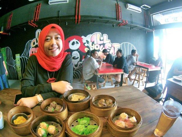 1. Talaga Sampireun, 2. Soto Betawi Mpok Nur, 3. Warung Kemuning, 4. IND.USTRIE, 5. The Factory Studio Cafe, 6. The Bulgogi, 7. Sushi Tei, 8. Bamboo Dimsum, 9. RASANE Seafood &amp; Ikan Bakar, 10. Lot 9, 11. Kopi Manyar, 12. Burgreens, 13. Rice Bowl, 14. Mang Kabayan, 15. Pecel Pincuk Godong Ijo