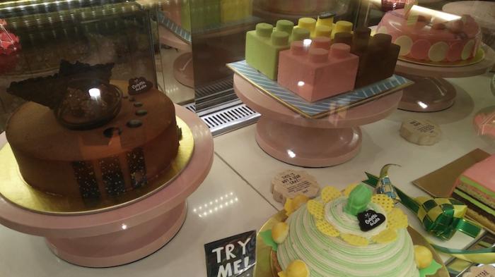 1. Caffe Milano, 2. Toby’s Estate, 3. Lewis Caroll & Kopi Kenangan, 4. La Maison, 5. Collete & Lola