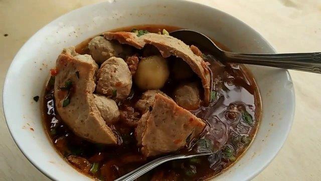 1. Butler Bar &amp; Bistro, 2. Cafe Bakso, 3. Brunch Recipe, 4. Red Brick Cafe, 5. K’Viesta Cafe &amp; Coffee House, 6. C’Kopi Gaud, 7. Les Trois, 8. Rumah Mesra, 9. Suatu Hari Cafe, 10. Mamih Ungu