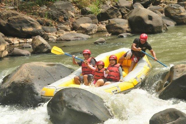 Sungai Citarik, Bisa Untuk Pemula , Lokasi Kejuaraan Dunia , Cara Menuju Lokasi, Harga Paket 1 Hari , Paket 2 Hari 1 Malam , Promo Rafting dan Paintball , Paket Murah Group, Paket Gathering , Lama Waktu Sesuai Jarak, Lokasi Lain 