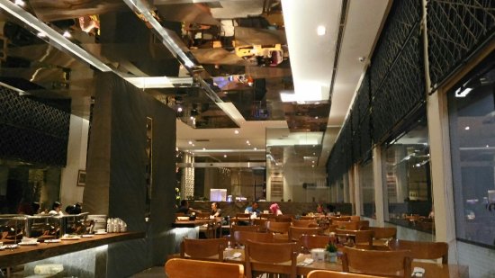1. Qen-di Garden, 2. Eat Rock Cafe, 3. MM Sidoarjo, 4. Pazkul Cafe, 5. Dock To Dock, 6. Omah Dewe Cafe