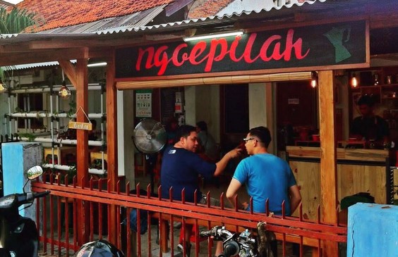 1. Ngopeilah, 2. Warung Kopi Bubung (Warkobung), 3. Sop Duren 88, 4. Baso Aci Mantan, 5. Kedai Eyang, 6. Coffee U