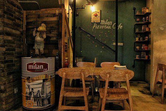 1. Milan Pizzeria Cafe, 2. Bang Dev Cafe &amp; Resto, 3. Warung Pasta, 4. Warunk Dreamer, 5. Baperin Aja, 6. Golden Bar
