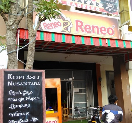 1. Up To You Cafe, 2. Cozy Cafe & Resto, 3. Warung Nongkrong , 4. Cafe Bos, 5. Find Out Coffee, 6. Ravi’s Shisha, 7. Reneo Grill & Cafe, 8. Rayhan Cafe, 9. Burger Brothers, 10. Be Oak Coffee & Resto