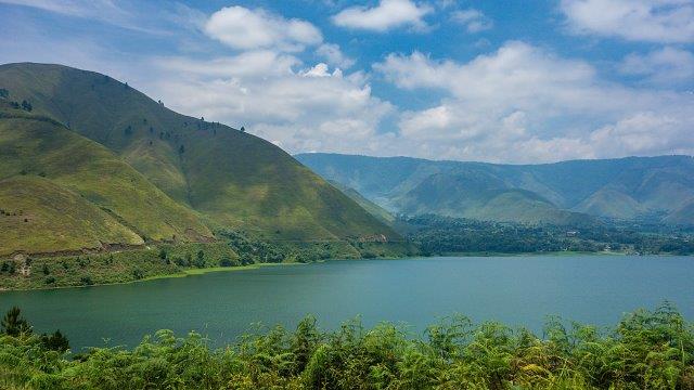 1. Danau Di Atas, 2. Danau Di Bawah, 3. Danau Aur, 4. Danau Maninjau, 5. Danau Ranau Pusri, 6. Danau Singkarak, 7. Danau Toba, 8. Danau Tes, 9. Danau Air Hitam , 10. Waduk Sigura-gura