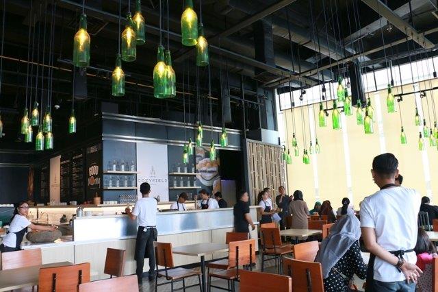 1. Unison Cafe, 2. Seven Dials Coffee, 3. Full Stop , 4. Ayam Pedos, 5. MyThai-Green Lake City , 6. Pastabi, 7. Pipe And Puff, 8. Food Yard, 9. Cozyifield Cafe &amp; Resto, 10. Coffeehood