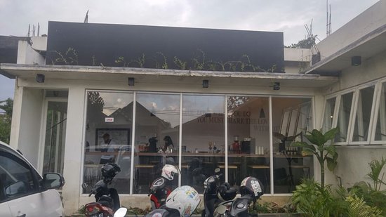 1. Kopi Letek, 2. Kedai Joni, 3. Gulo Kopi Cafe, 4. Van Hoven Coffee Resto, 5. Pilot Cafe, 6. Sota Kedai