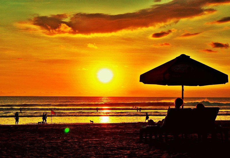 1. Seagaia Ocean Dome, 2. Kataonami Beach, 3. Pulau Kucing, 4. Kondoi, 5. Inu-jima Island, 6. Nishikinohama, 7. Sunset, 8. Enoshima, 9. Minna Beach, 10. Yonaha Maehama