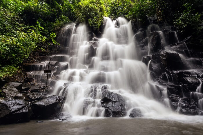 1. Tegenungan Waterfall, 2. Kanto Lampo, 3. Goa Rang Reng Waterfall, 4. Petanu, 5. Manuaba waterfall, 6. Gitgit Waterfall, 7. Aling-Aling waterfall, 8. Apit Aungan Pejeng, 9. Sumampan, 10. Titi Gong Gang