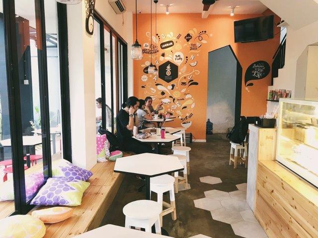 1. Chakra Venue & Lounge, 2. Patisserie & Cafe Del’Imno , 3. Porto Bistreau, 4. Kayu Kayu Restaurant, 5. The Spoke Bistro, 6. Oranje Juicery