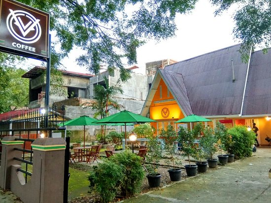 1. Weekend Cafe, 2. Yangi Beach Cafe, 3. V Coffee , 4. Lalito Coffee, 5. Safari Garden Cafe, 6. Kiosk