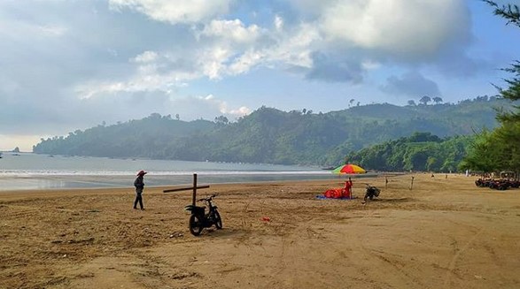 1. Pelang Wonocoyo Panggul, 2. Konang, 3. Kunir, 4. Pasir Putih Prigi, 5. Gemah, 6. Sidem, 7. Ngulungwetan, 8. Teleng Ria, 9. Damas, 10. Ngampiran