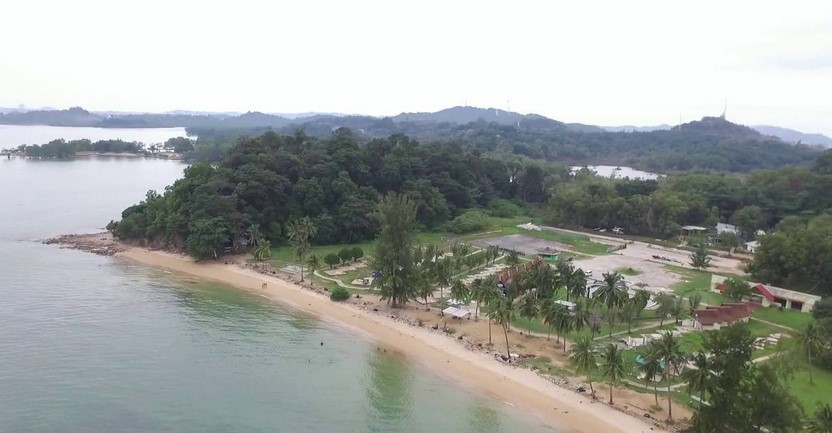 1. Sentosa Island, 2. Siloso Beach, 3. Palawan Beach, 4. East Coat Beach, 5. Marina, 6. Tanjung Pinggir, 7. Palm Spring Nongsa, 8. Changi Beach, 9. Dangas, 10. Payung Beach