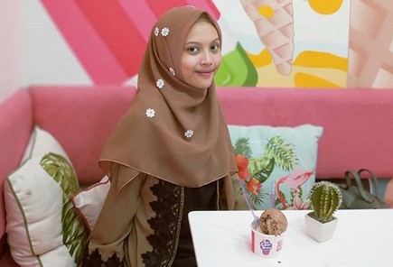 Menikmati Es Krim Gelato yang Lezat, Berfoto Seru di Ice Cream World Semarang, Berpose di Ruang Laundry, Jungkir Balik di Spot Up and Down, Bak Mandi, Berfoto dengan Unicorn yang Lucu, Kotak Telepon, Spot Foto Cone Terbalik, Spot Foto Kolam Bola, Spot Foto Burung Bangau, Spot Foto Pita Warna – Warni, Spot Foto Ruang Lampu Warna – Warni, Rute Menuju ke Lokasi