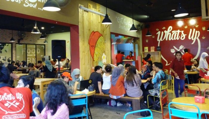 1. Soleil X Coffee Lovers, 2. Kopi Cat Cafe By Groovy, 3. Level Up Cafe, 4. What’s Up Cafe, 5. Lot 9 Cafe &amp; Restaurant, 6. Chadel’s Cafe