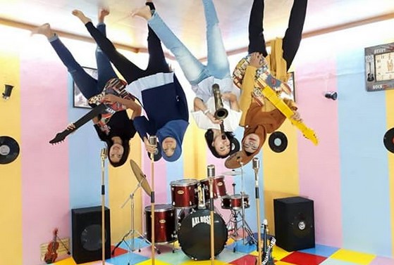 Berfoto Seru di Upside Down World Alam Sutera, Spot Foto Dapur, Bermain Musik di Studio Terbalik, Spot Ruang Angkasa di Kamar Tidur Anak, Ruang Keluarga yang Cozy, Spot Tangga Hijau, Ruang Laundry dengan Mesin Cuci Mini, Review Pengunjung yang telah Mengunjungi Upside Down World Alam Sutera, Fasilitas di Upside Down World Alam Sutera, Rute Menuju ke Lokasi
