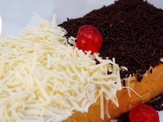 1. Laksa, 2. Dodol, 3. Ketan Bintul, 4. Bolu Tape Benteng, 5. Nasi Sumsum, 6. Garang Asem, 7. Gipang, 8. Ceplis, 9. Lapis Legit Tangerang, 10. Kue Cucur