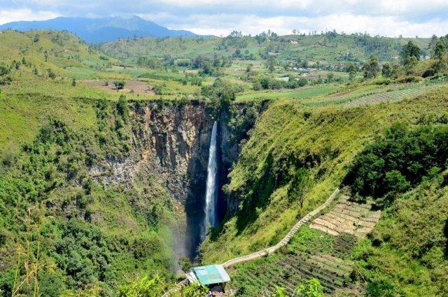 1. Dua/Dwi Warna, 2. Sipiso-Piso, 3. Sampuren Putih, 4. Tongkat Binjai, 5. Sikulikap, 6. Tarunggang