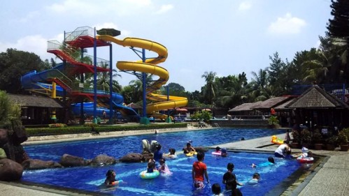 1. Upside Down Alam Sutera, 2. Pulau Situ Gintung, 3. Scienta Square Park, 4. Tanjung Pasir Resort, 5. Tangerang City Mall, 6. Boen Tek Bio, 7. Arumdalu Farm, 8. Branschto Equestrian Park, 9. Ikea Alam Sutera, 10. Museum Benteng Heritage 