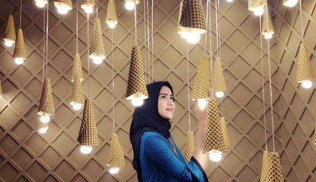 1. Rumah Pohon Karangasem, 2. Ice Cream World, 3. Tegallang Rice Terace, 4. Candi Lempuyangan, 5. Chocolate Factory, 6. Lakeside Cottage, 7. Omah Apik, 8. Noah Villa &amp; Chapel, 9. Mrs Sippy, 10. Air Terjun Aling Aling