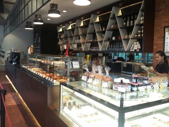 1. Taman Langit Cafe Coffee Shop, 2. Kopi Tiam Oey, 3. Simon &amp; Sons Coffee Bakery, 4. The Clasio Cafe , 5. Koffiekopi, 6. Kofeluv