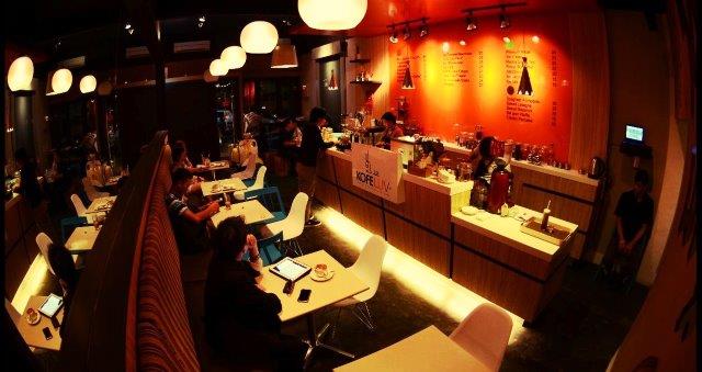 1. Taman Langit Cafe Coffee Shop, 2. Kopi Tiam Oey, 3. Simon &amp; Sons Coffee Bakery, 4. The Clasio Cafe , 5. Koffiekopi, 6. Kofeluv