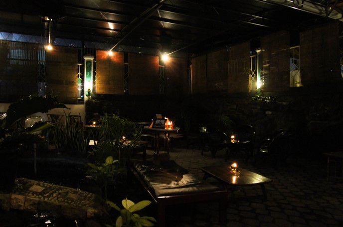 1. Warung Kopi Prijaji, 2. Telon Coffee, 3. Frame Coffee House, 4. Kalimera Coffee Bar , 5. 1915 Art Koffie Huis, 6. Kafeole