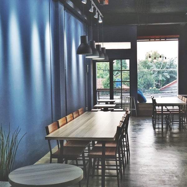 1. Let Coffee, 2. Volks Kaffee, 3. Kotara Kedai Kopi Nusantara, 4. Undertwenty Coffee Co, 5. Goesar Coffee &amp; Resto, 6. Damn Coffee , 7. Bartangi Coffee Steady, 8. Ottnic Coffee House, 9. Coffeezone, 10. Kaliang Coffee