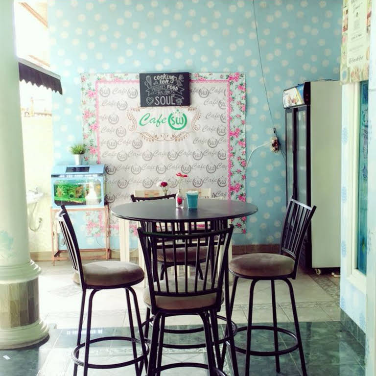 1. Kepo Cafe, 2. Cafe Bemo, 3. Cafe SW, 4. Chillers Cafe &amp; Bar, 5. DOP D’Ocean Pass Cafe &amp; Shisha, 6. Ropang Stop 