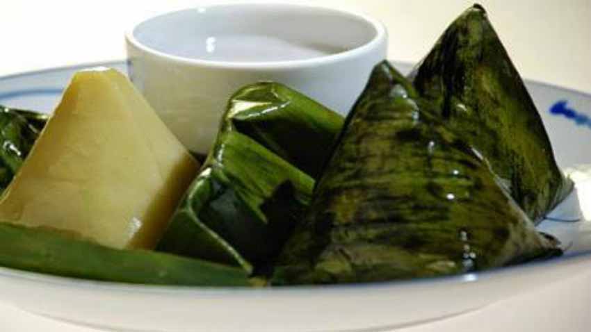 1. Pindang Gombyang, 2. Nasi Lengko, 3. Rumbah, 4. Burbacek, 5. Keripik Tike, 6. Cimplo, 7. Kue Koci, 8. Blendung, 9. Blenget Cotot, 10. Dongkal