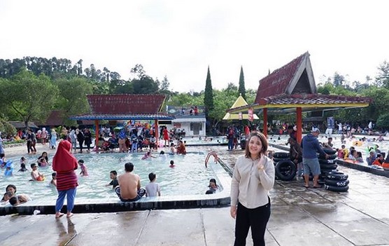 Sejarah Singkat Pemandian Air Panas Ciwalini, Daya Tarik Pemandian Air Panas Ciwalini, Kolam Air Panas di Ciwalini, Menikmati Serunya Wahana Walini Adventure, Tarif Wahana Wisata, Fasilitas di Pemandian, Rute Menuju ke Lokasi