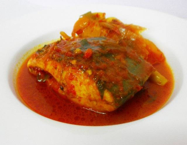1. Gulai Ikan Patin, 2. Asam Pedas Ikan Baung, 3. Mie Sagu , 4. Ikan Asap, 5. Gulai Belacan, 6. Mie Lendir, 7. Sup Ikan Batam, 8. Asidah, 9. Lempok Durian, 10. Roti Jala Kari Ayam, 11. Cincalok, 12. Nasi Lemak