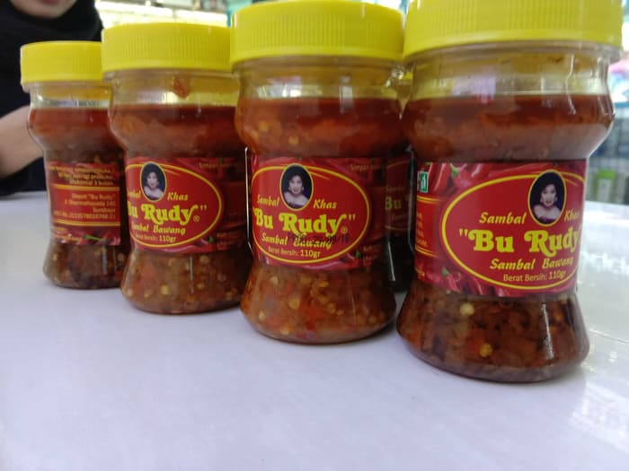 1. Lontong Kupang, 2. Pecel Semanggi, 3. Lontong Balap, 4. Rawon, 5. Almond Crispy, 6. Sate Karak, 7. Sambal Bawang, 8. Rujak Cingur, 9. Nasi Empal, 10. Bebek Goreng, 11. Bebek Goreng Sinjai, 12. Tahu Tek, 13. Bakso Beranak, 14. Nasi Cumi, 15. Pentol