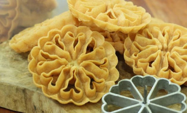 1. Galendo, 2. Sale Pisang, 3. Dendeng Sapi, 4. Abon Sapi, 5. Gula Aren, 6. Gula Kelapa, 7. Surabi, 8. Kecimpring, 9. Saroja, 10. Cocorot