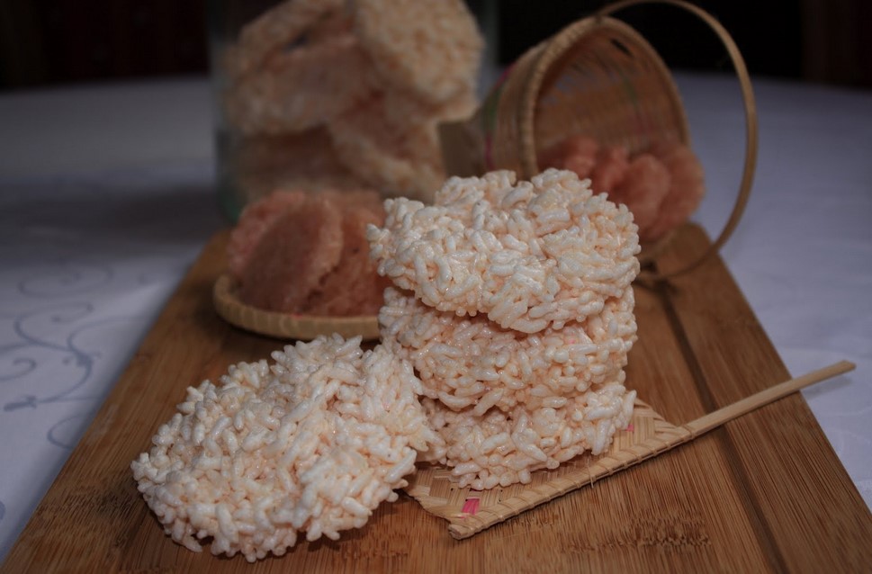 1. Rengginang Tiwul, 2. Gathot, 3. Keripik Tempe, 4. Wajik, 5. Walangan, 6. Intip Mini, 7. Saci (Sragen Munchies), 8. Ampyang, 9. Keripik Pisang, 10. Emping Garut